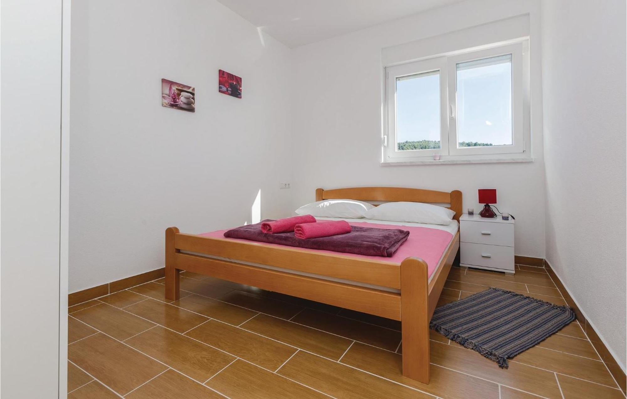 Amazing Apartment In Saldun With Wifi Trogir Kültér fotó